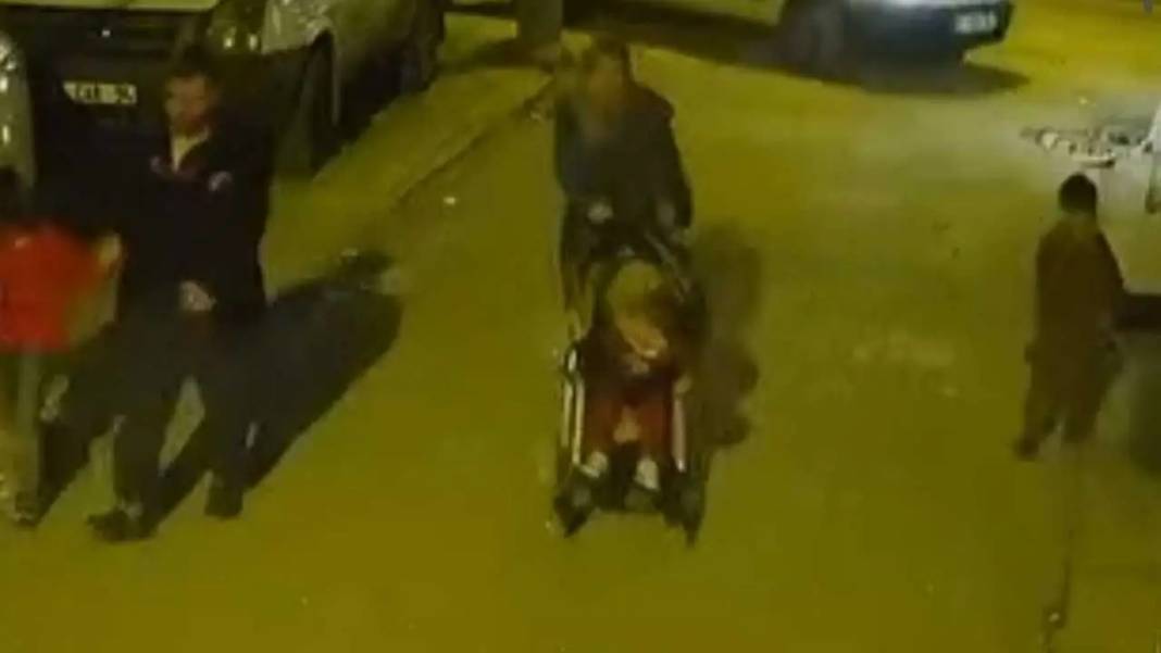 Adana’da Küçük Çocuğa Sokak Ortasında Şiddet Pes Dedirtti! 3